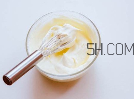 淡奶油哪個(gè)牌子好？淡奶油可以用牛奶代替嗎