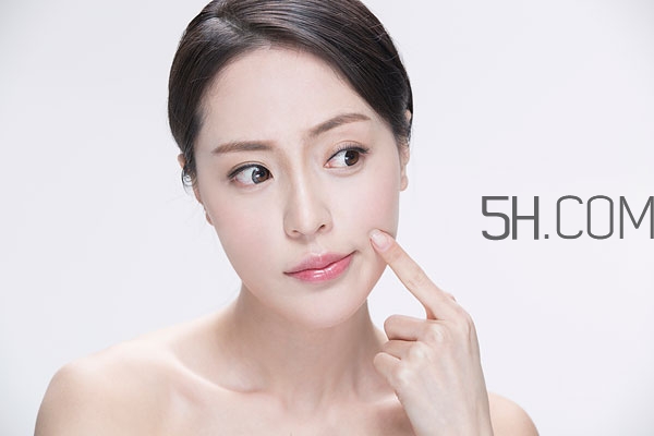 經(jīng)前暗瘡吃什么好 經(jīng)前暗瘡怎么調理