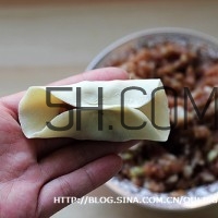 餃子和面用熱水還是冷水？餃子和面要醒多長(zhǎng)時(shí)間？