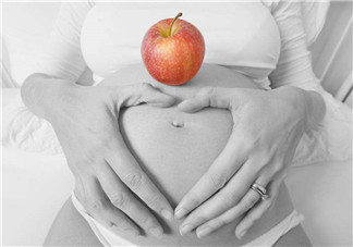 小孩風(fēng)熱感冒怎么辦？小孩子高燒手腳冰涼怎么處理？