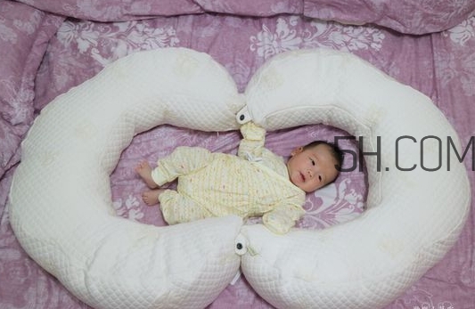 哺乳枕有必要買嗎？哺乳枕有用嗎？