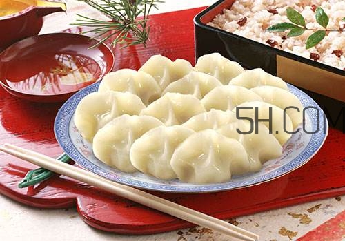 餃子和面用熱水還是冷水？餃子和面要醒多長(zhǎng)時(shí)間？