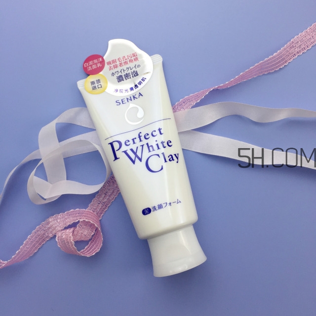 資生堂洗顏?？菩掳婧团f版有什么區(qū)別?