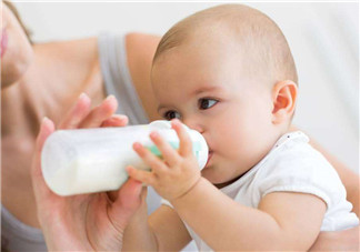 哺乳期不能吃什么食物？奶水多寶寶吃不完怎么辦？