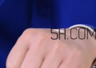 悅詩風(fēng)吟隔離乳怎么用？悅詩風(fēng)吟隔離乳色號(hào)怎么選？