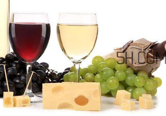 國產(chǎn)葡萄酒哪個牌子好？進口紅酒品牌排行榜