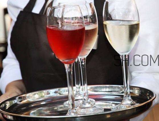 喝葡萄酒有什么好處？自制葡萄酒有什么危害