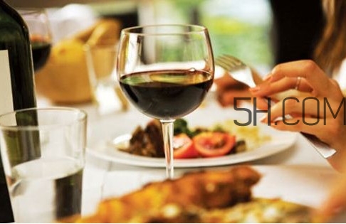 葡萄酒是不是時(shí)間越長越好？葡萄酒是甜的嗎