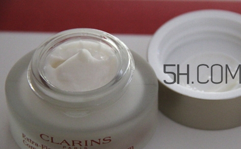 嬌韻詩有幾款眼霜？嬌韻詩眼霜哪款好用