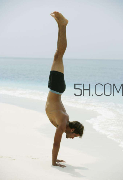 倒立怎么練？倒立可以治療哪些疾??？