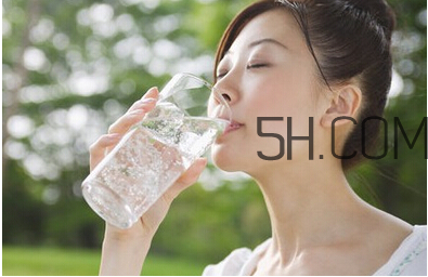 運動前吃什么好？跳繩減肥會瘦胸嗎？