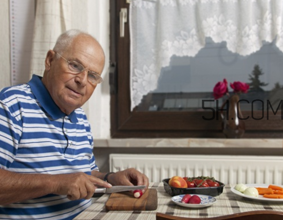 肺結(jié)核會(huì)傳染嗎？肺結(jié)核的痰是什么顏色的？