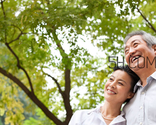 肺結(jié)核喝什么茶好得快？肺結(jié)核喝什么湯有營(yíng)養(yǎng)？