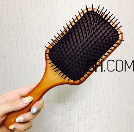 aveda梳子怎么清洗？aveda梳子是哪國的？