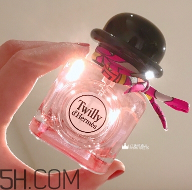 愛(ài)馬仕twilly香水多少錢(qián)？愛(ài)馬仕twilly絲巾香水專柜價(jià)格