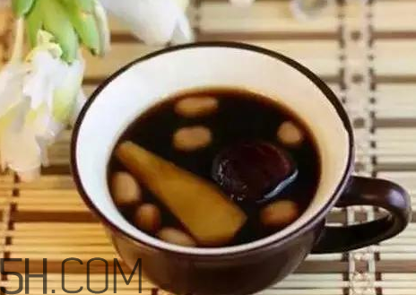 秋天早上能吃姜嗎？秋天喝什么蜂蜜好？