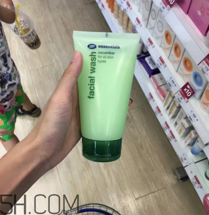 泰國(guó)小黃瓜洗面奶怎么樣？泰國(guó)小黃瓜酒精超標(biāo)嗎？