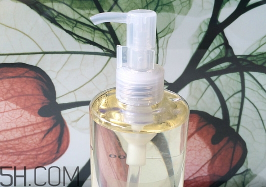 無印良品卸妝油哪款好？無印良品卸妝油不同款式適合膚質