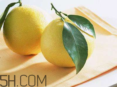 青色的柚子能吃嗎？柚子很苦是怎么回事？