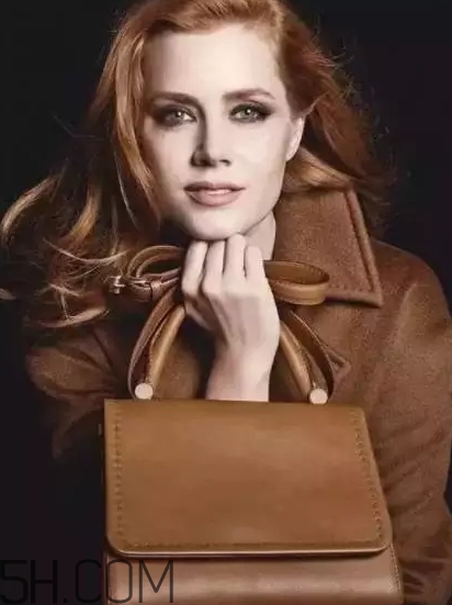 焦糖色是棕色嗎？焦糖色是咖啡色嗎