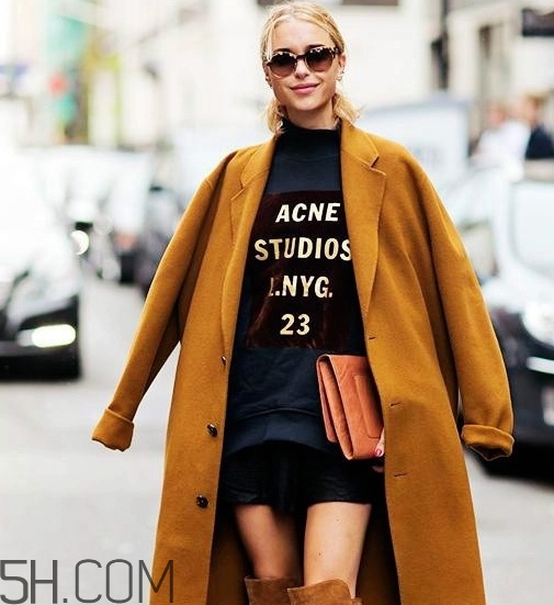 焦糖色是駝色嗎？焦糖色和深駝色區(qū)別