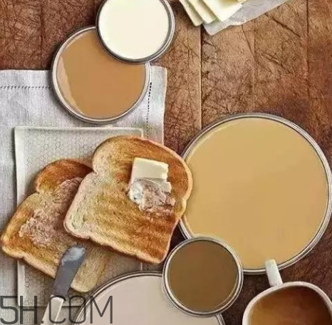 焦糖色是駝色嗎？焦糖色和深駝色區(qū)別