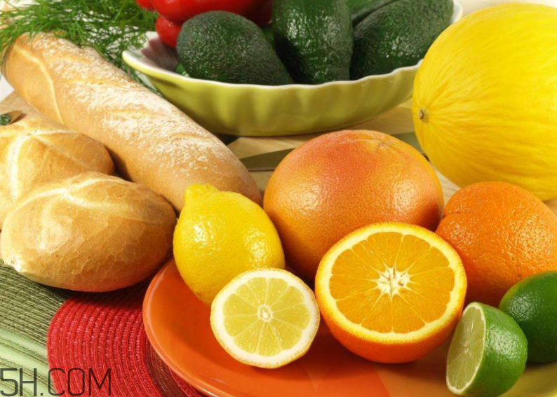 蜜柚和沙田柚有什么區(qū)別？胡柚上火嗎？