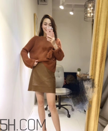 焦糖色毛衣配什么外套？焦糖色毛衣配什么顏色外套好看