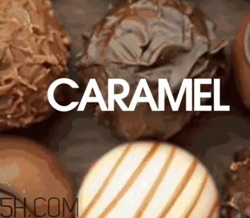 焦糖色大衣配什么顏色圍巾？焦糖色呢子配什么圍巾