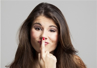 鼻頭粉刺不去除會導致毛孔變大嗎