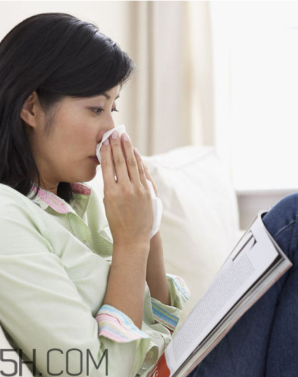 感冒分為哪些癥狀？熱感冒和受涼感冒有哪些不同？