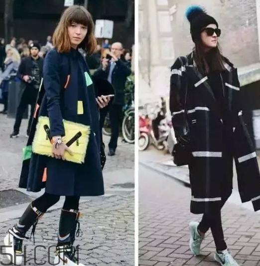 焦糖色風衣搭配什么鞋子？焦糖色風衣搭配什么襪子