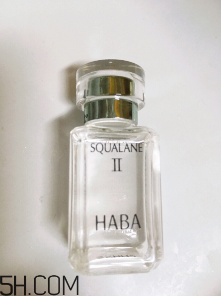 角鯊?fù)橛行迯?fù)的功效嗎？角鯊?fù)闀?huì)引發(fā)痘痘嗎？