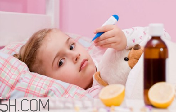 感冒為什么不能喝酒？打點(diǎn)滴有哪些危害？