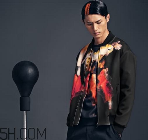 太平鳥衣服檔次怎么樣？太平鳥衣服貴嗎？