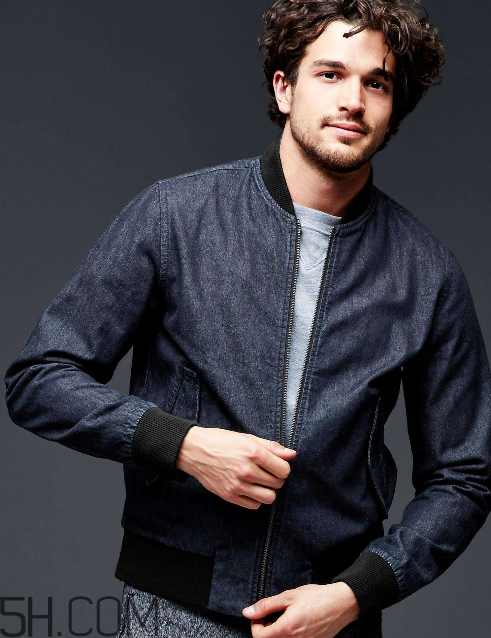 gap衣服貴嗎？gap衣服質(zhì)量怎么樣？