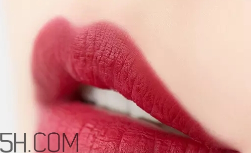 姨媽色口紅適合什么膚色？姨媽色口紅顯白嗎