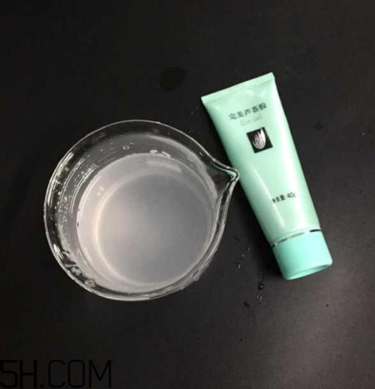 昭貴蘆薈凝膠汁怎么樣？昭貴蘆薈膠和完美蘆薈膠哪個好？