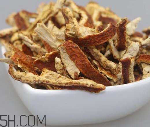 橘子皮有哪些作用？橘子皮等于陳皮嗎