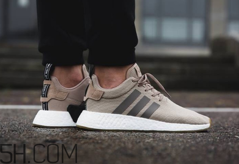 adidas nmd r2 trace khaki上腳效果怎么樣？