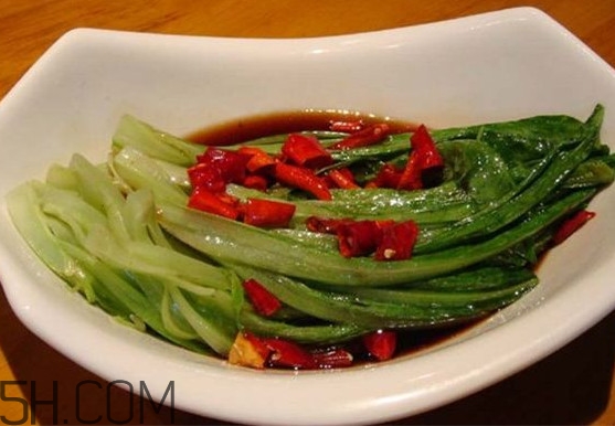 油麥菜不能和什么一起吃？油麥菜什么人不能吃