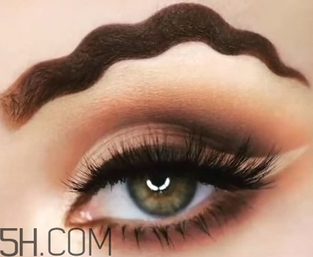 波浪眉怎么畫？波浪眉畫法步驟