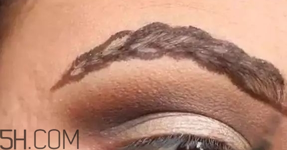 辮子眉怎么畫(huà)？辮子眉畫(huà)法教程