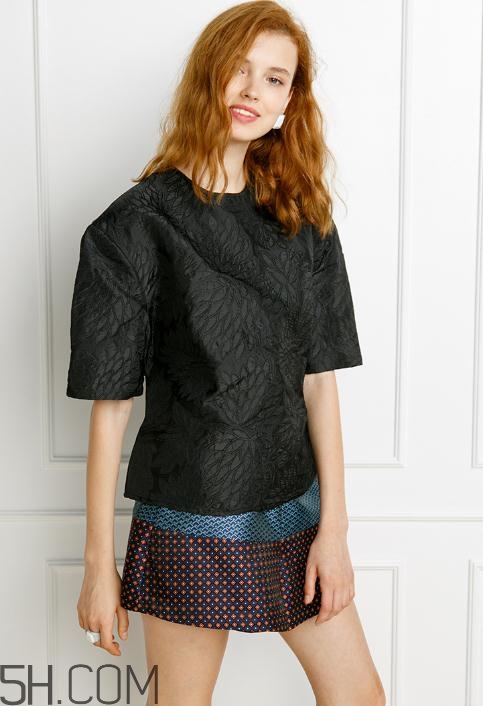 地素衣服適合什么人？地素衣服的質(zhì)量怎么樣？