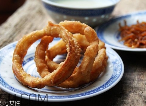 焦圈兒是什么？焦圈和油條有什么區(qū)別