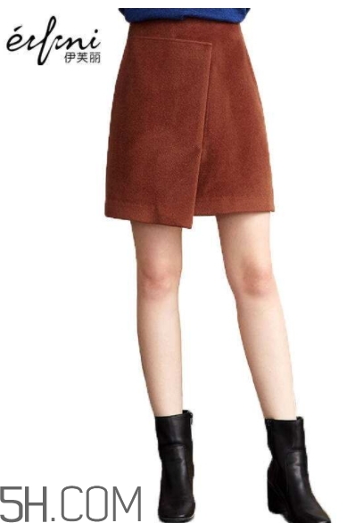 焦糖色裙子配什么襪子？焦糖色裙子配什么鞋子