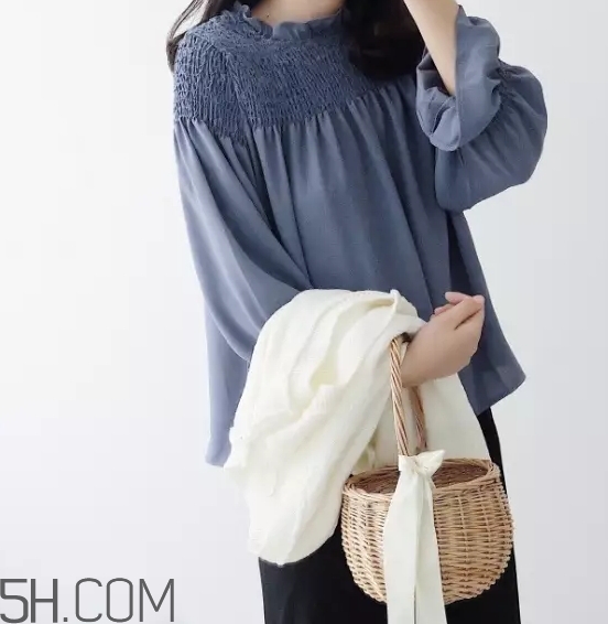 霧霾藍(lán)是什么顏色？霧霾藍(lán)搭什么顏色