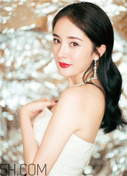 黃褐斑為什么冬輕夏重？黃褐斑為什么是對(duì)稱(chēng)的？