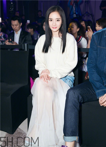 黃褐斑跟心情有關(guān)系嗎？黃褐斑跟曬太陽有關(guān)系嗎？