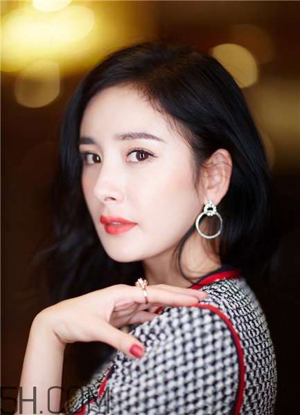 灰指甲跟血液有關(guān)系嗎？灰指甲跟缺鈣有關(guān)系嗎？